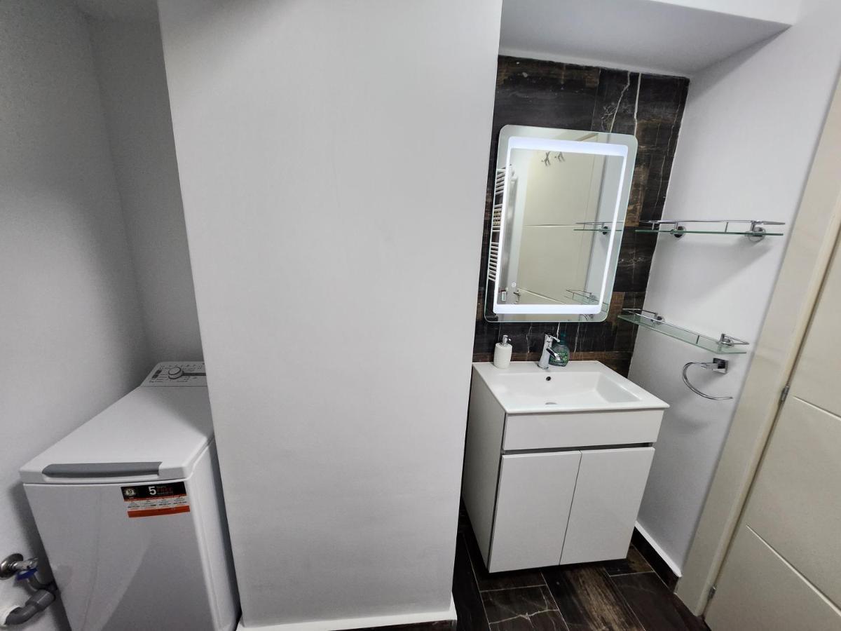 Near Airport 2 Rooms Apartments In Himson ヤシ エクステリア 写真
